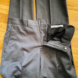 Kenneth Cole NY 30x30 men’s dress pants in grey